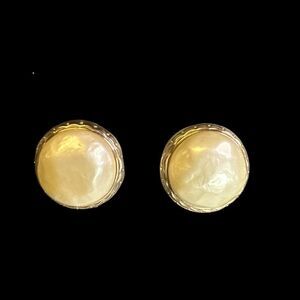 Vintage Bergere Clip-on Faux Pearl Goldtone Earrings